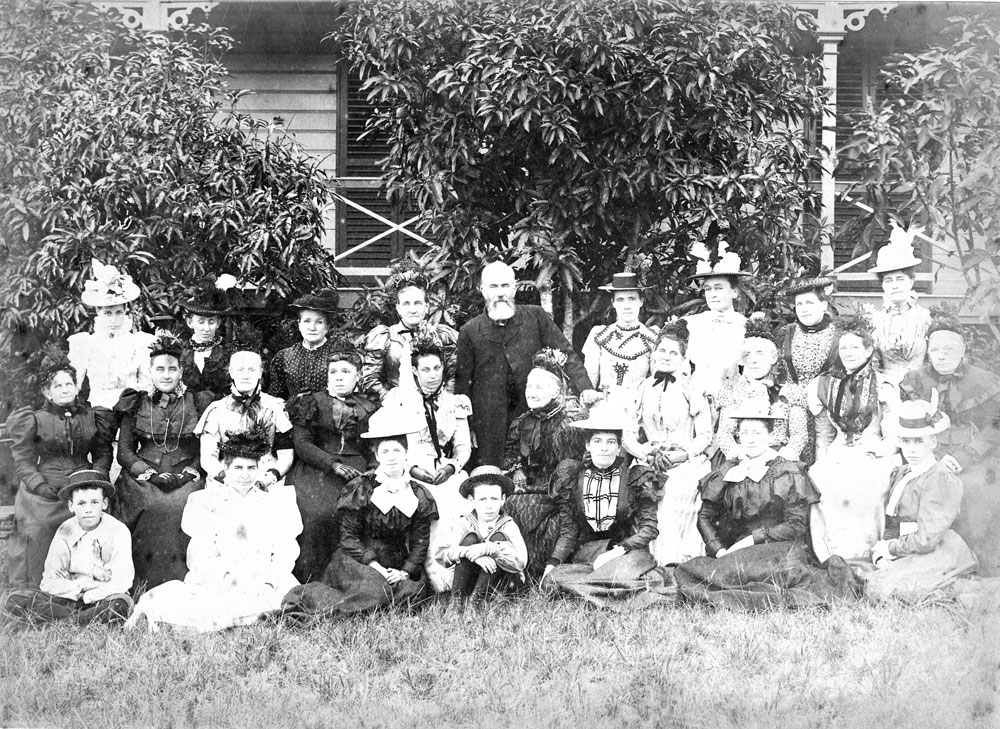 Congregational Church group, Ipswich, c.1900