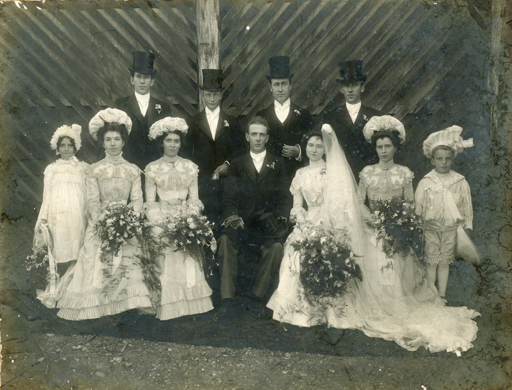 Unidentified wedding group (thought to be Hancock family), Ipswich, 1910s
