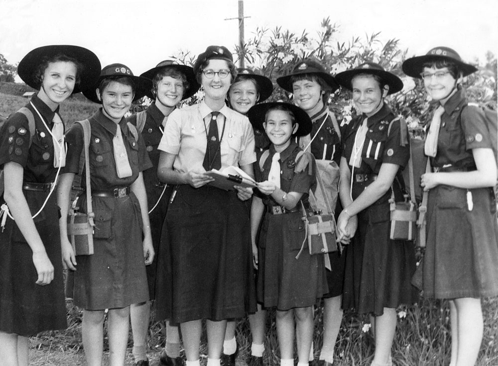 1st Ipswich Girl Guides at commencement of half day hike, Ipswich, 1960