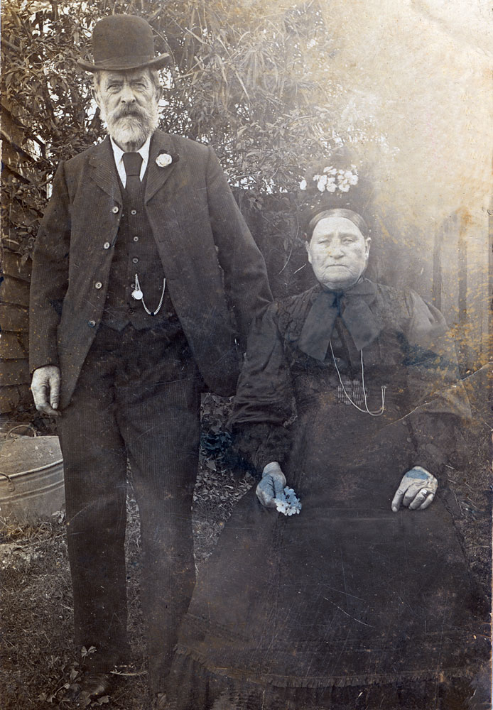 Thomas Martin and Ellen (Tansey) Ward, Ipswich, c.1890