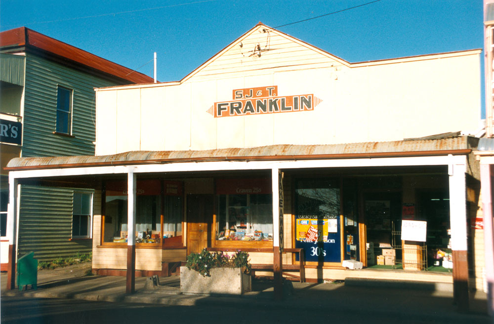 S. J. &amp; T. Franklin, general store, 8 John Street, Rosewood, Ipswich, 1991
