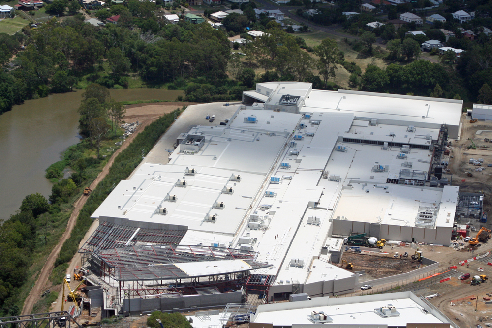 Aerial view directly over Riverlink Shopping Centre during construction, North Ipswich, 2007