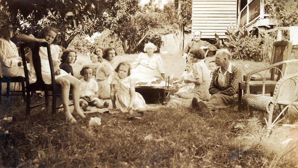 Jones and Evans families with friends at Oakleigh (house) Redbank Plains, Ipswich, 1941