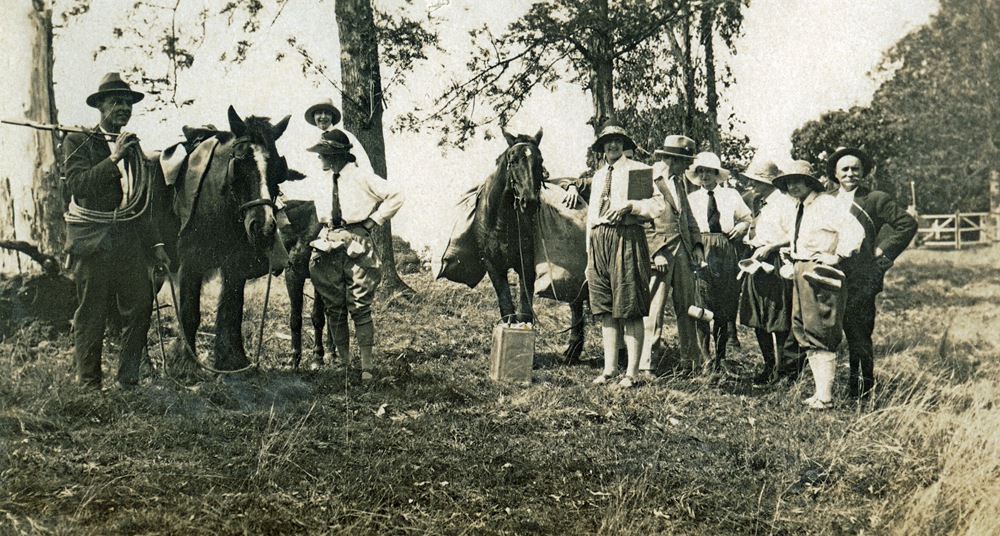Members of Jones family of Oakleigh (house), and friends, preparing for horse ride to Spring Mountain, Redbank Plains, Ipswich, 1920s