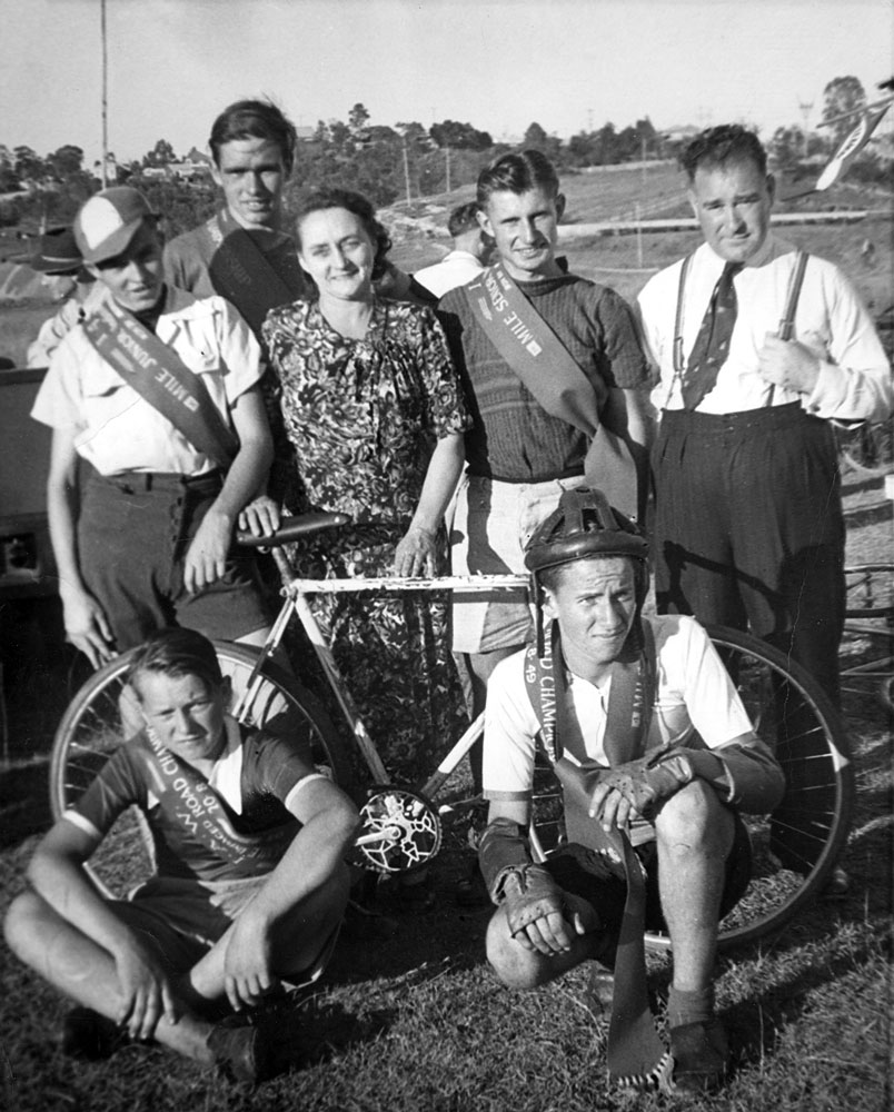 Place getters for the Ipswich Amateur Wheelers Club, Woodend, Ipswich, c.1949
