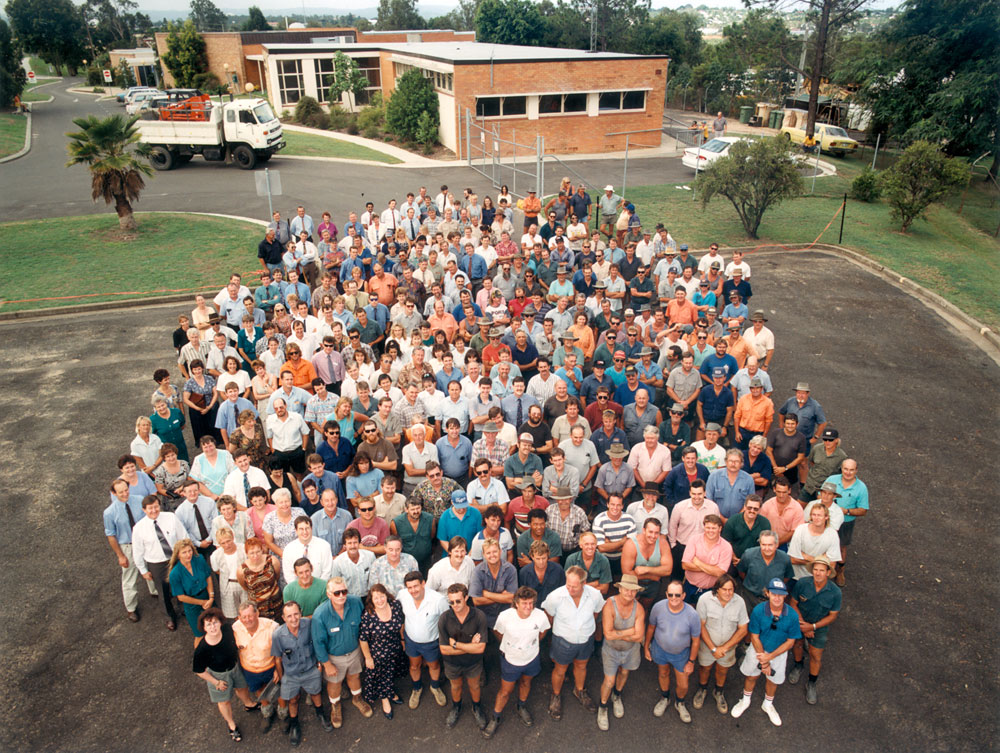 Moreton Shire Council employees, Yamanto, Ipswich, 1995