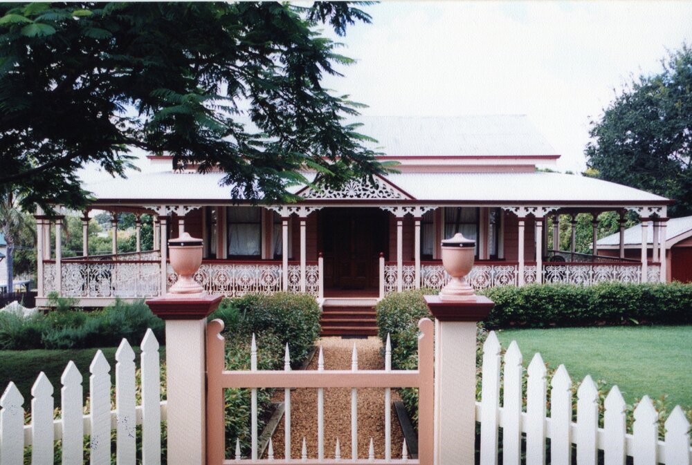 2001 Design &amp; Heritage Awards Entry - Brighton House