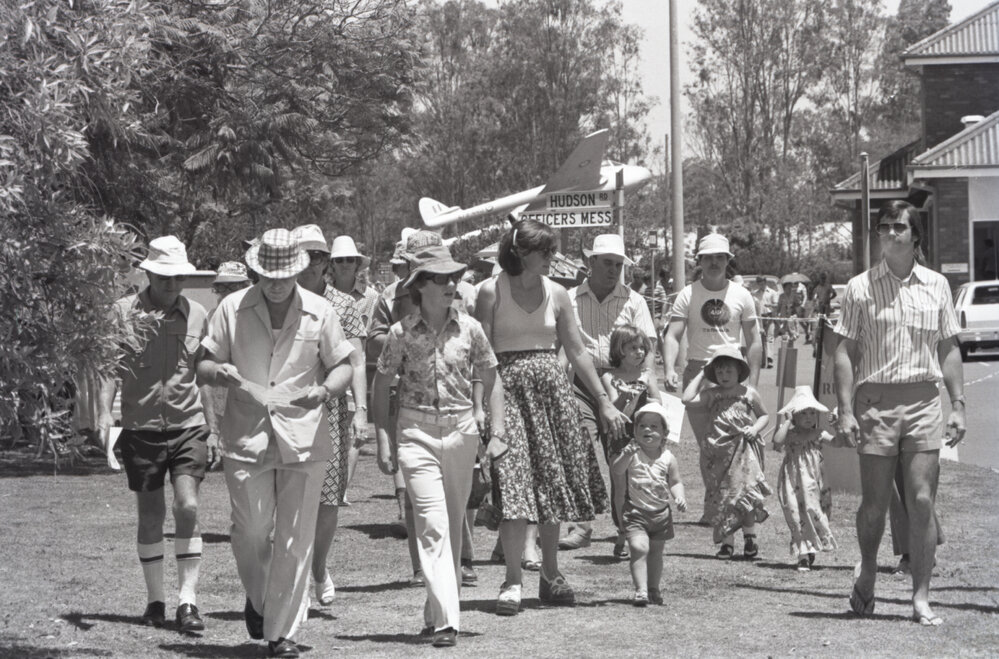 Crowds at RAAF air show, Amberley, December 1977