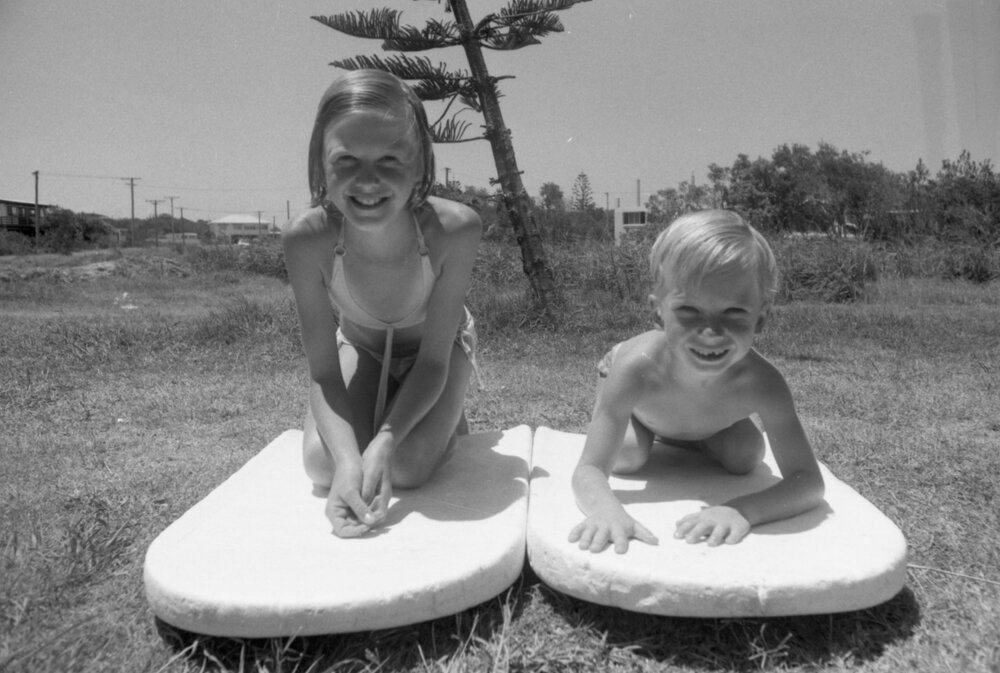 Ipswich children on holiday, Queensland, January 1978