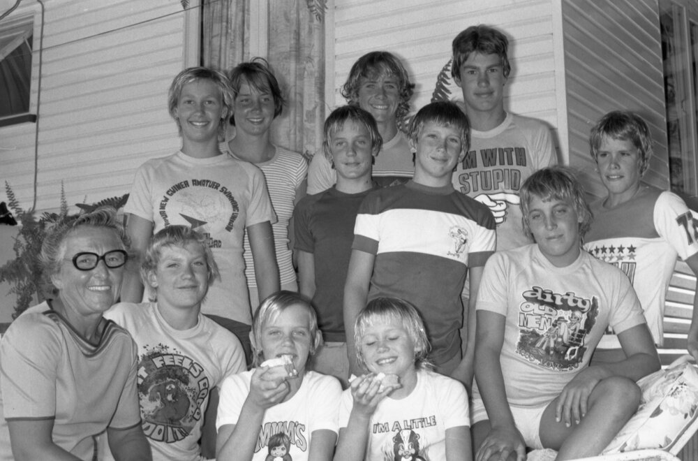 Group of A4R swimmers, Ipswich, January 1978