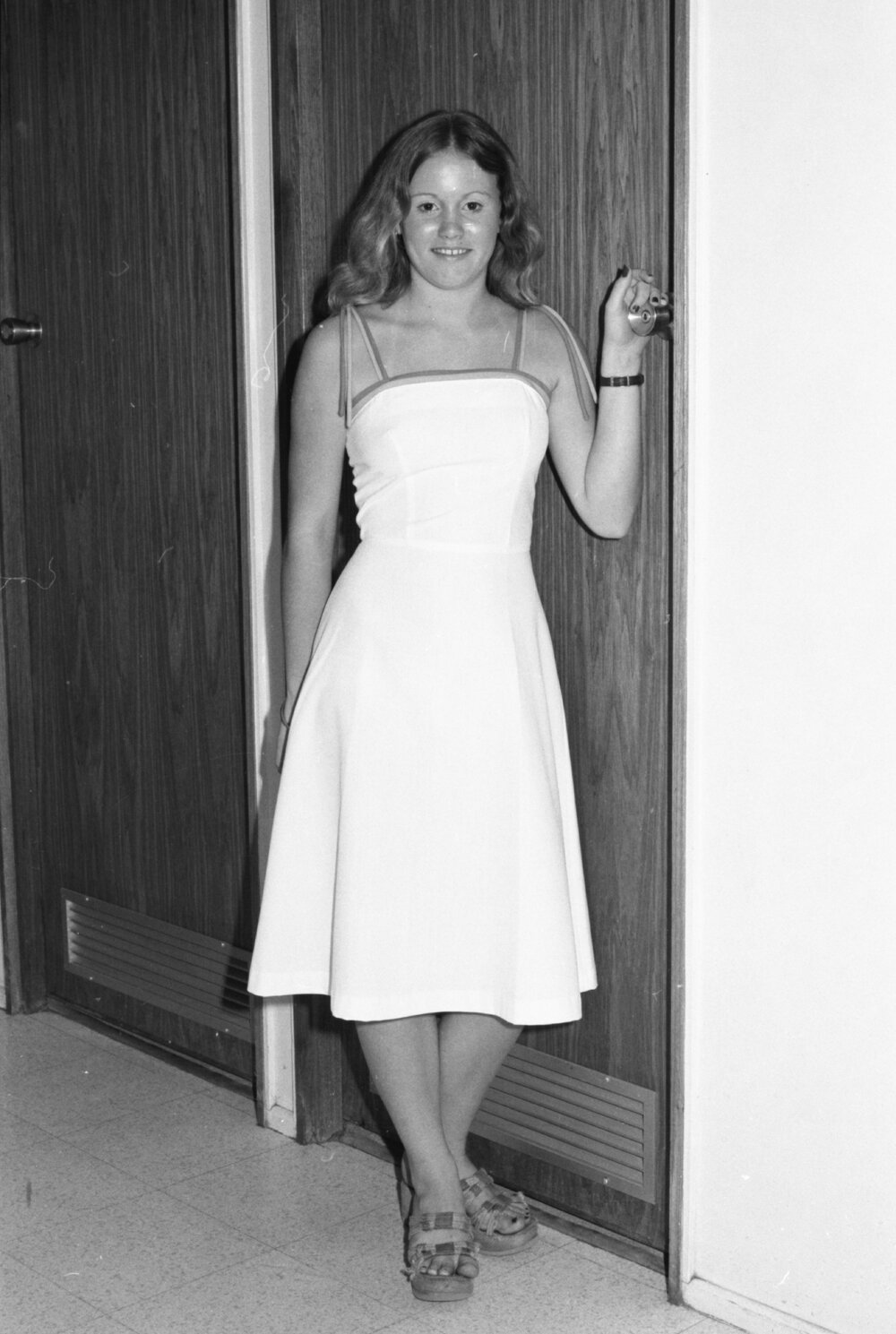 Reid's Department Store model in sundress, Ipswich, January 1978