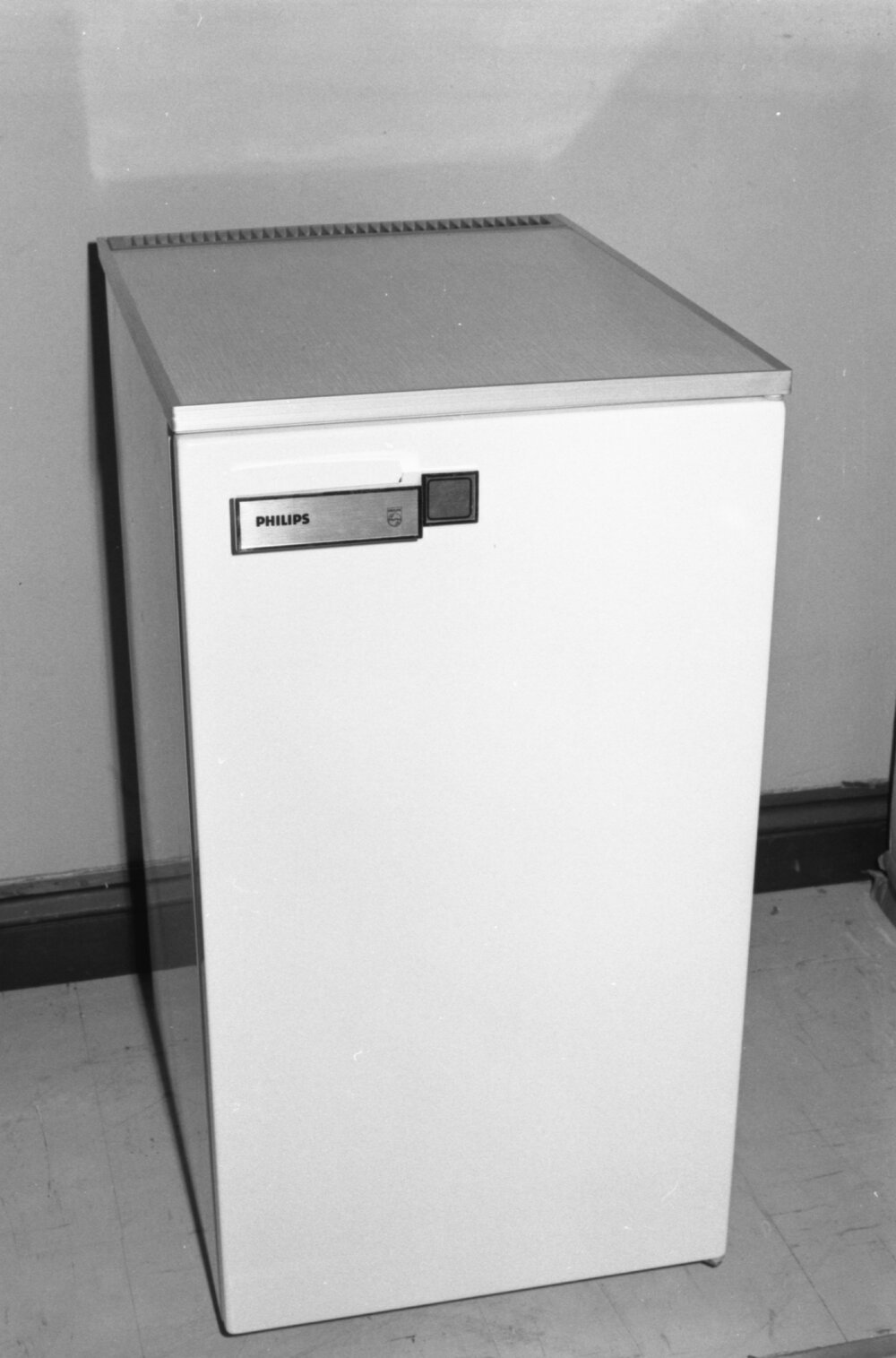 Reid's Department Store ad for Philips Refrigerator, Ipswich, January 1978