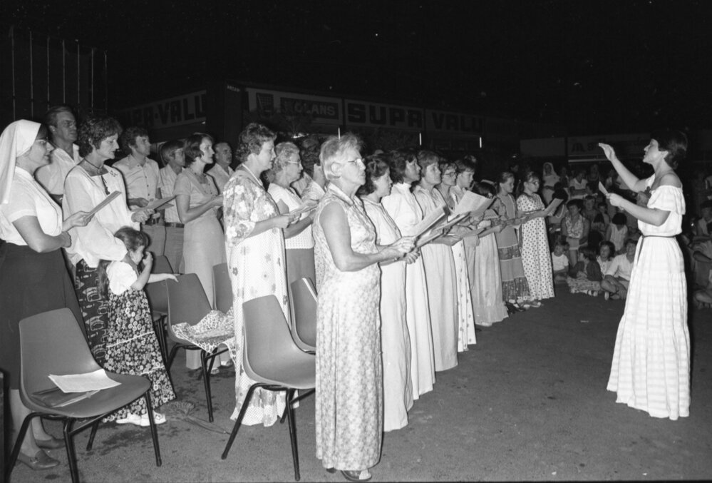 Christmas Carols in Ipswich, December 1977