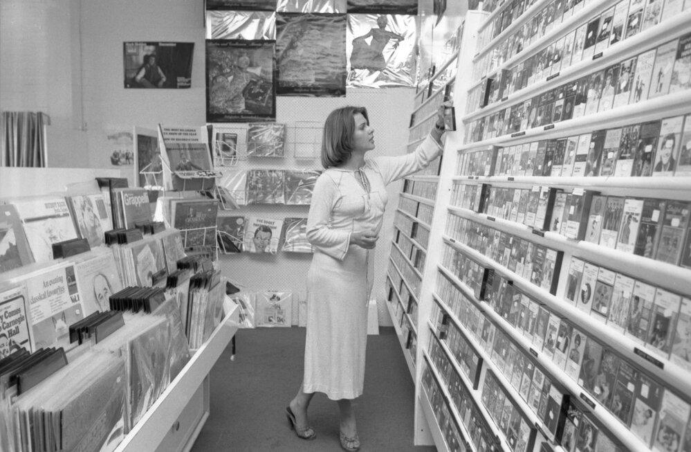 Music store at the Palais Royal Hotel, Ipswich, November 1977