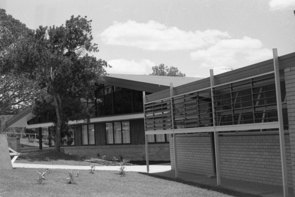 Unidentified building, Ipswich, November 1977