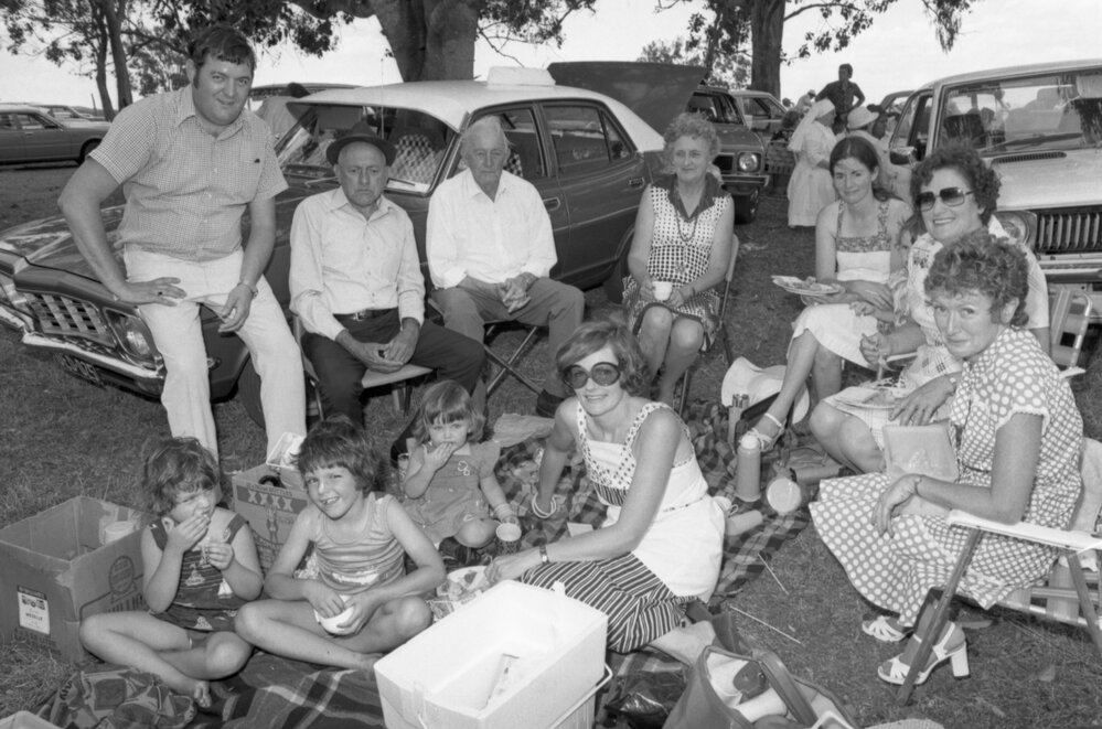 Family picnic, Ipswich, November 1977