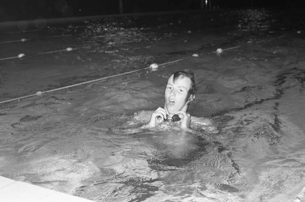 Unidentified swimmer with goggles, Ipswich, Queensland, February 1978
