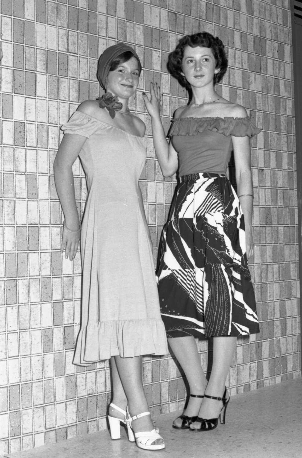 Models posing in spring clothing, Ipswich, November 1977
