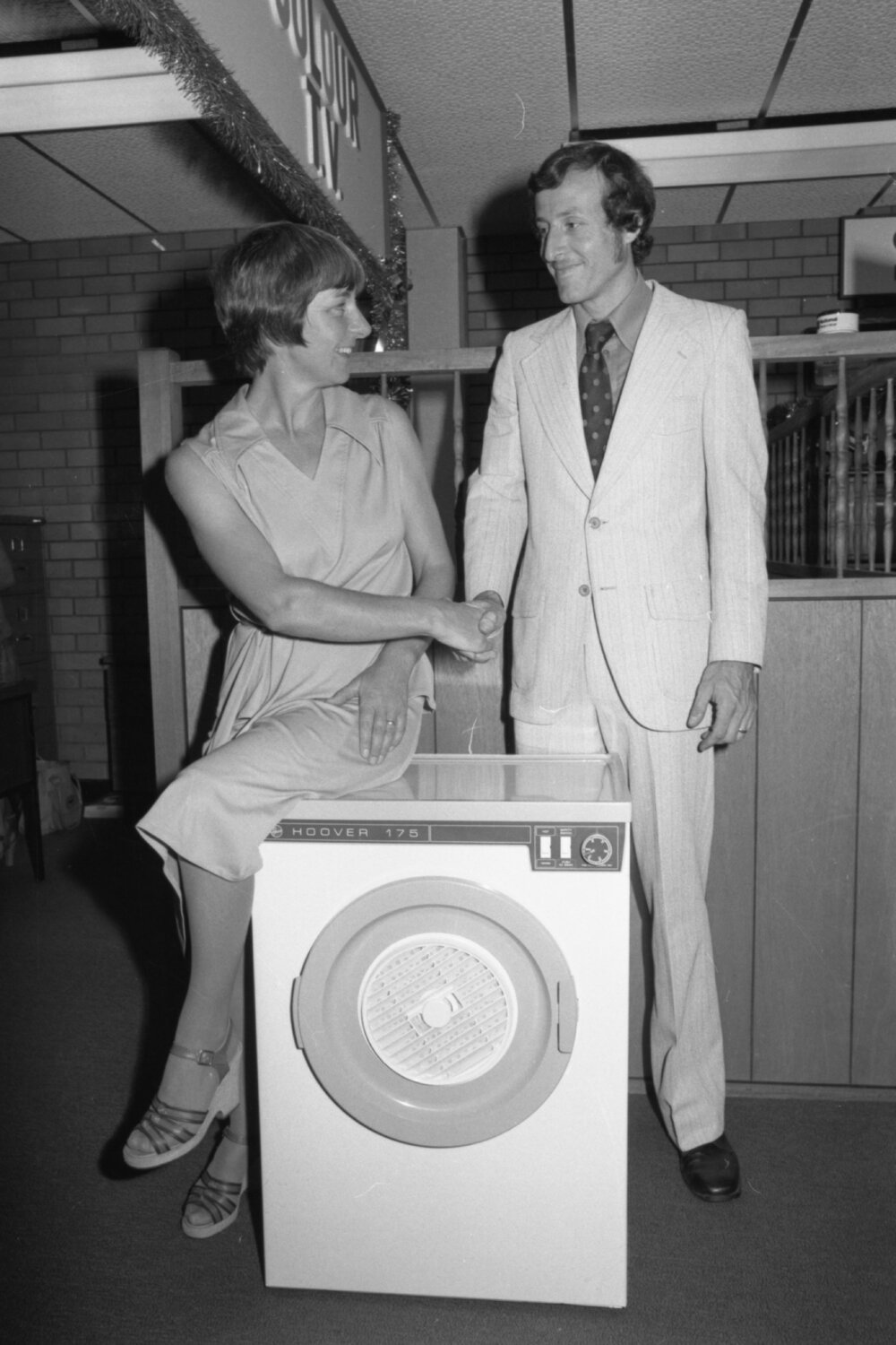 R.T. Edwards &amp; Sons presenting the Hoover 175 Dryer, Ipswich, November 1977