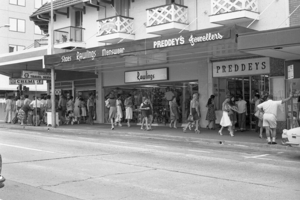 Rawlings on Brisbane Street, Ipswich, November 1977