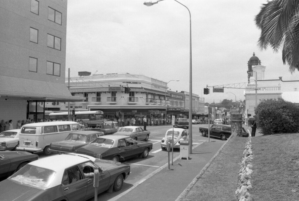 Evan Marginson's funeral procession on Brisbane Street, Ipswich, November 1977
