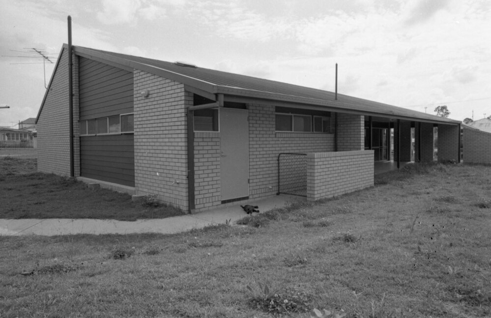 Hunter &amp; Stockwell Real Estate, location unidentified, Ipswich, November 1977