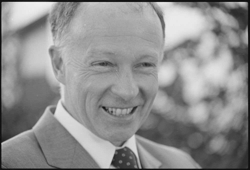 Unidentified person, RAAF Base, Amberley, Ipswich, July 1985