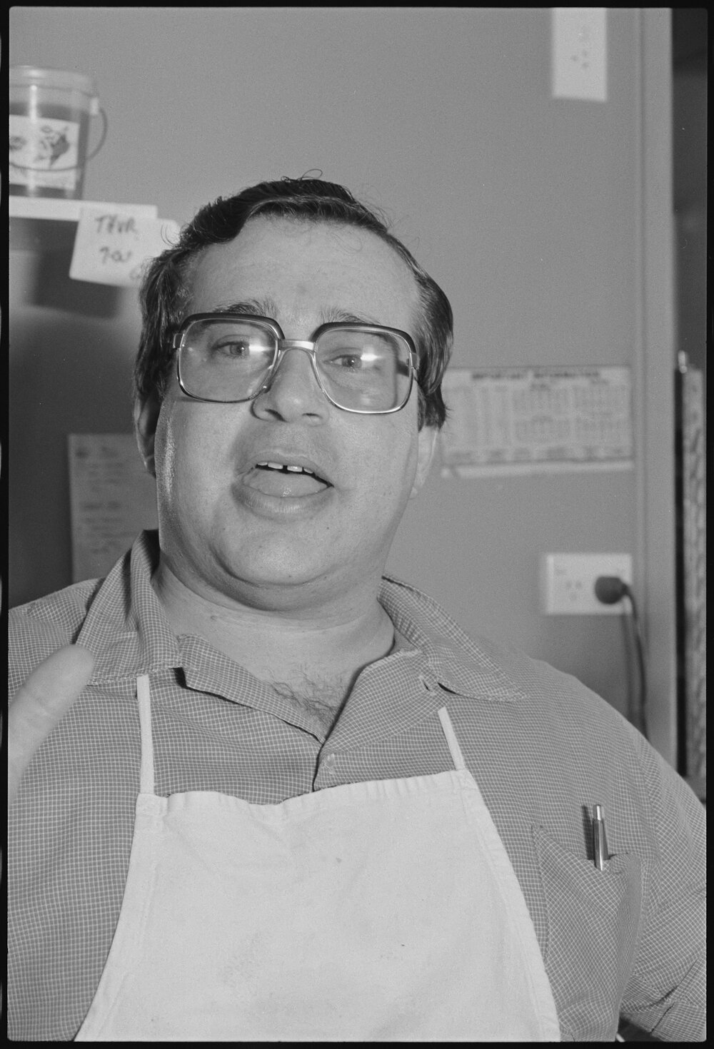 Unidentified chef from N&amp;J Hot Bar-B-Q Chicken Specialist &amp; Snack Bar, Ipswich, July 1985