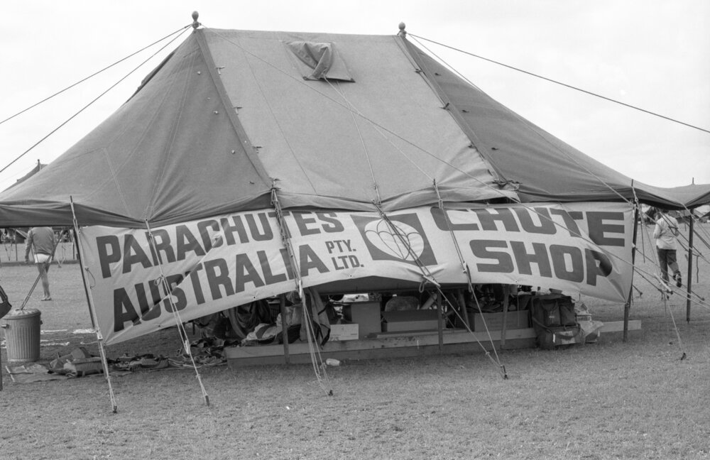 Formation Skydiving World Championships, Gatton, November 1977