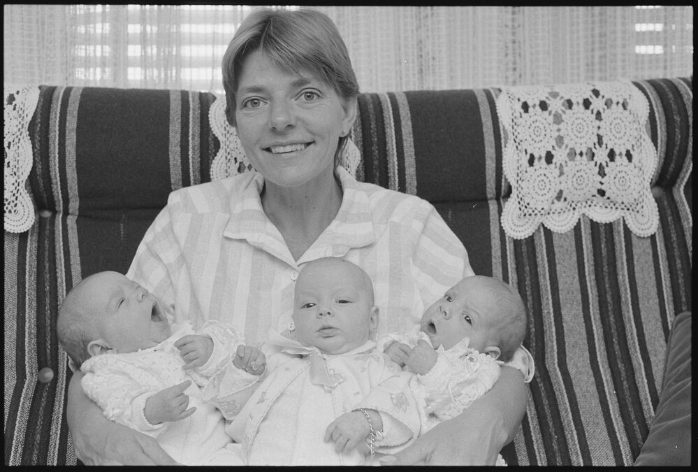 Unidentified mother of triplets, Ipswich, July 1985