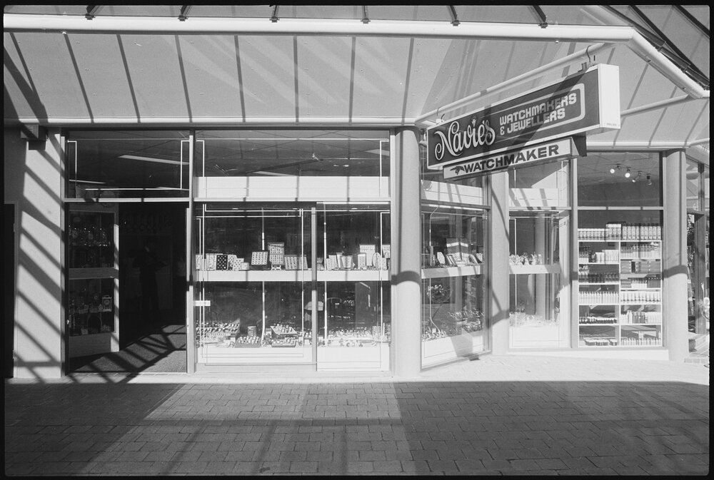 Navie's Watchmakers &amp; Jewellers, Ipswich Grand Plaza, corner Brisbane &amp; East Streets, Ipswich, July 1985