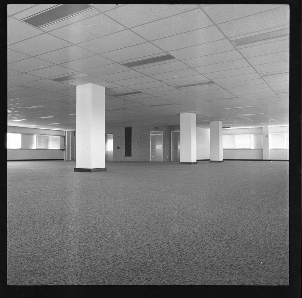 Interior of the Palais Royal Hotel, Ipswich, November 1977