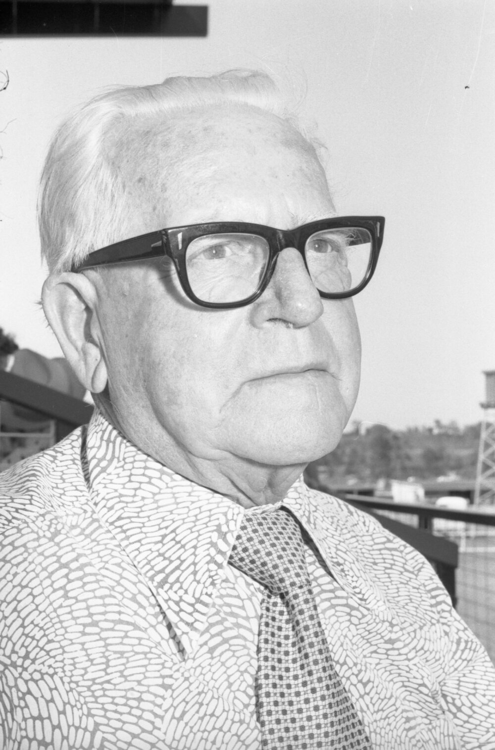 Unidentified man at the Bundamba races, Bundamba, November 1977