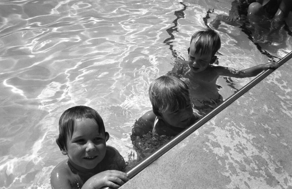 Kids in the pool, Ipswich, November 1977