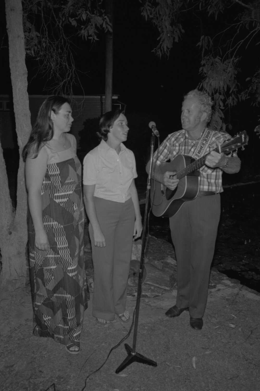 Judy Townsley (nee Lawrance) singing with members of the Lawrance family, Ipswich, February 1978