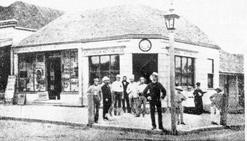 Given's Corner, corner of Brisbane &amp; Nicholas Streets, 1860s