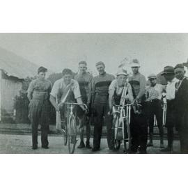 Cyclists from Rosewood Amateur Wheelers, 1920s