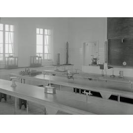 Ipswich Grammar School Science classroom, Ipswich, 1954