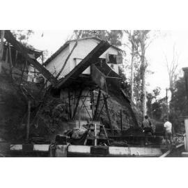 Old and new loading chutes at Westfalen Mine No. 2, Dinmore, Ipswich, 1953