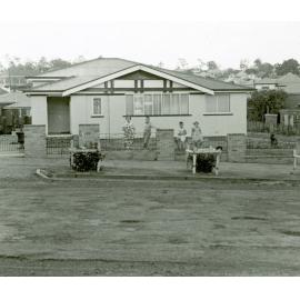 Home of Frank and Mary McMahon, Woodend, Ipswich, 1953