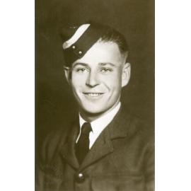 Portrait of Warrant Officer, George William Duncan, Ipswich, c.1940