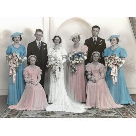 Formal portrait of bridal party of Thelma Marsh and Heck Larter, Ipswich, 1940