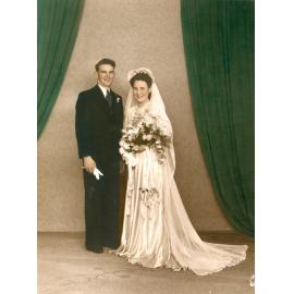 Wedding portrait of Lewis Arthur and Dawn Mavis Bauer (nee Laegel), Ipswich, 1946
