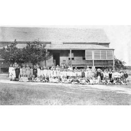 Ipswich West State School students, West Ipswich, 1861- 1883