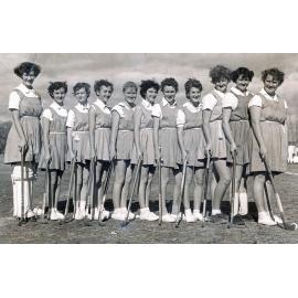 Ipswich Ladies Hockey No 2 Team, Warwick 1957
