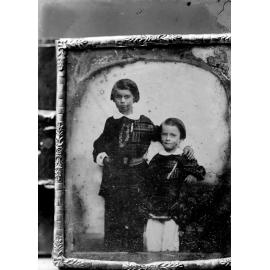 Photographed copy of a Daguerreotype, depicting two young children, original image 1850s, copy, 1900s.