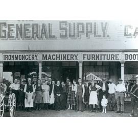 Ruhno's store, Rosewood, Ipswich, 1915