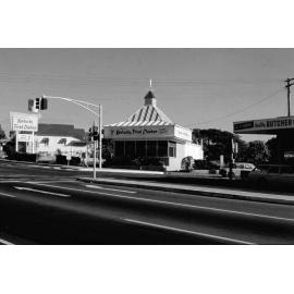 KFC (Kentucky Fried Chicken) outlet, corner Brisbane and South Station Roads, Booval, Ipswich, 1974-1975