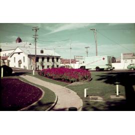 Garden at Soldiers Memorial Hall, corner Limestone and Nicholas Streets, Ipswich, 1974-1975