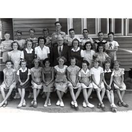 Students from Blackstone State School, Blackstone, Ipswich, 1952